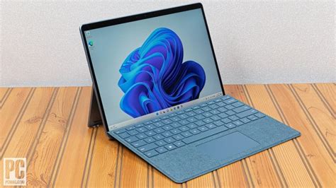 Microsoft Surface Pro 9 (Intel) Review .
